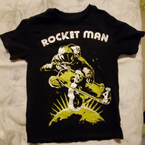 7 shirts - Picture 3 of 7